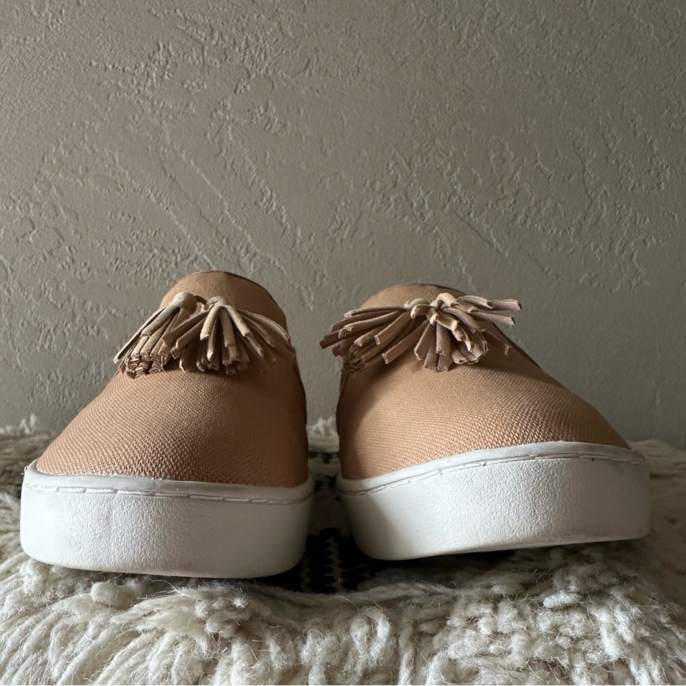 Tan and White Spenco Celine Orthodic Comfort Shoe Slip-on Mule with Tassels W8.5